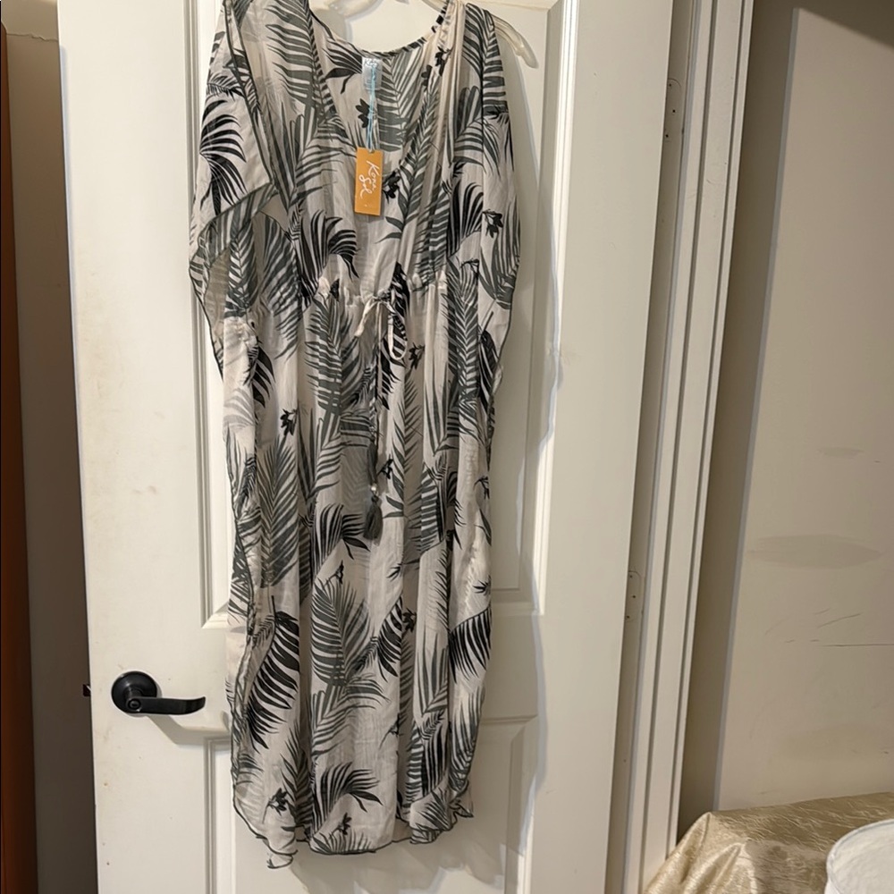 Black and White Leaf Print Kaftan